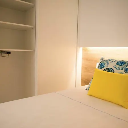 Apartment Apartamento Aloe 2 Dormitorios 4p Piscina Wifi By Lightbooking